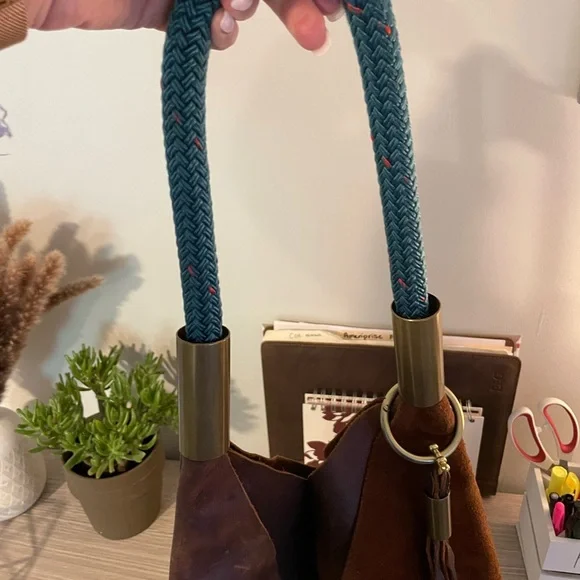 Elegant Brown and Tan Hobo Bag with Blue Handle - Picture 3 of 8